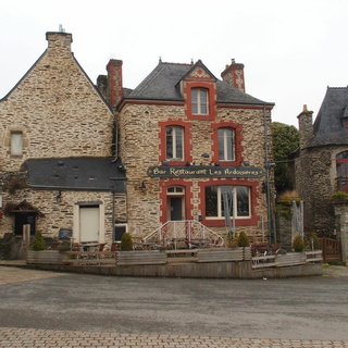 11/03 - Bretagne - Rochefort en Terre (56)