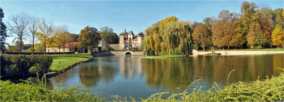 Bourgogne (3) Chateau de Sercy - pano